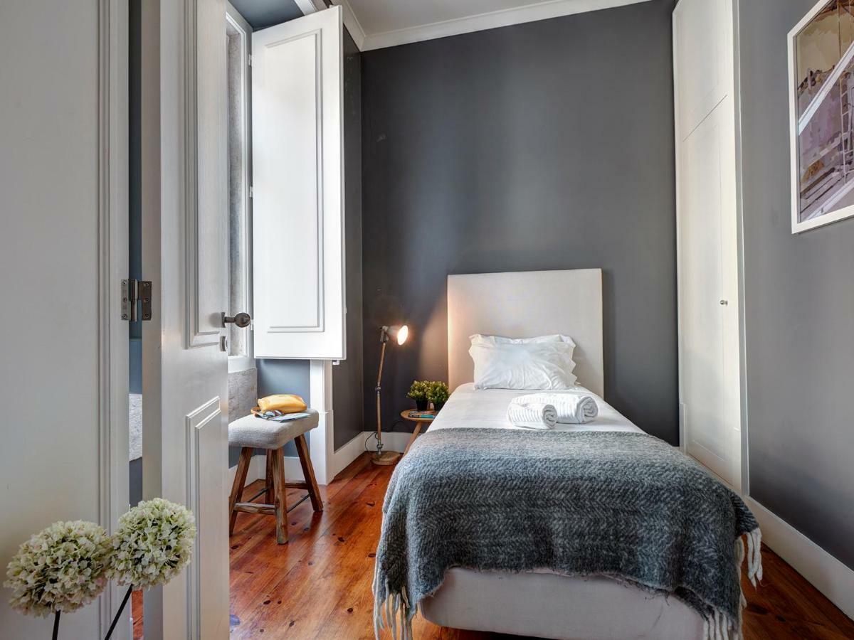 Lisbon Canaan Boutique Apartments Fanqueiros 114 By Get Your Stay Exterior photo